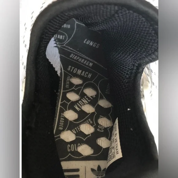 Adidas NMD HU Human Race Pharrell Williams GY0092 Men’s Size 9 Shoes Core White.